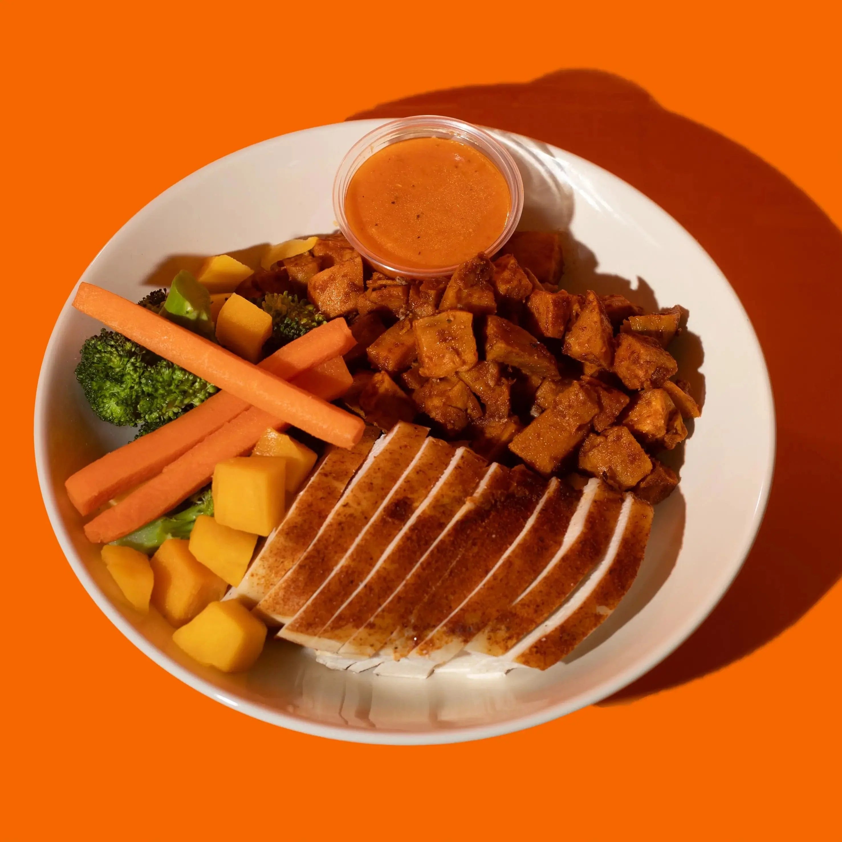 Poulet piri-piri épicé signé Big Mig, une option repas préparé savoureuse pour un dîner rapide et délicieux.